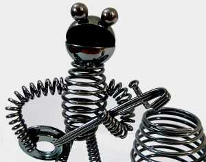 Antikcart Handcrafted Funny Frogy Pen Stand close