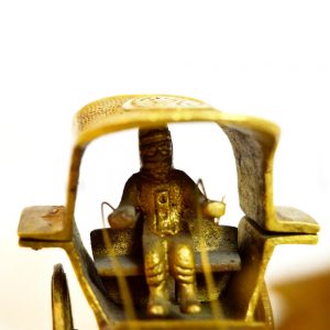 Brass Hand Carved Horse Cart Miniature Antikcart man view