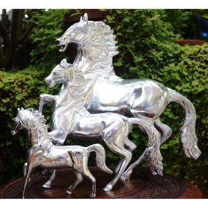 Antikcart Handcrafted White Metal Rare Horse Model Statue