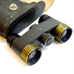 Antikcart Special Antique Leather Flap Pocket Black Binocular close