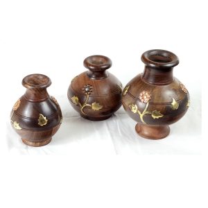 Arvi Sheesham wooden flower pot decor by Antikcart
