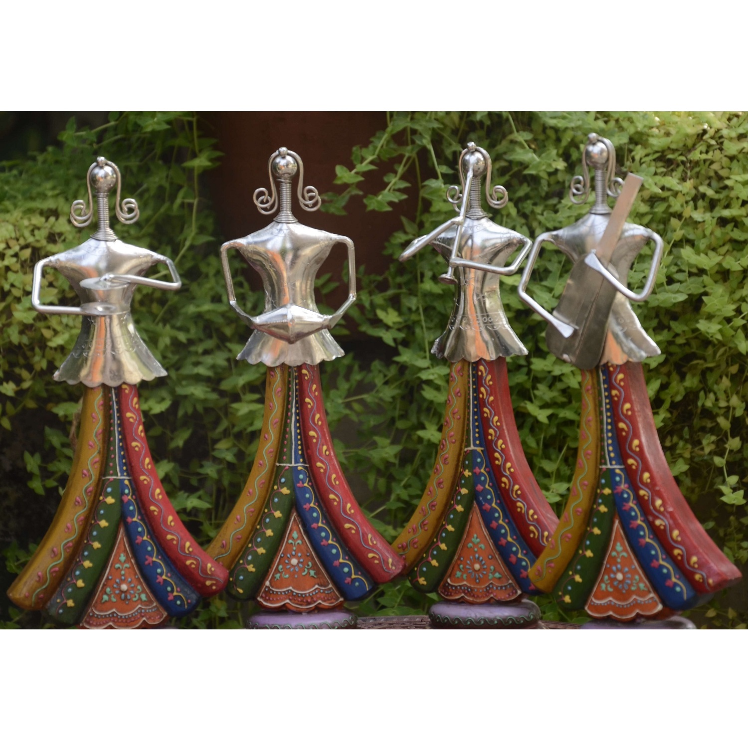 Chorus Metal Handicraft Classic Female Musician Band Figurines by Antikcart 01