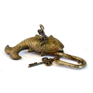 Antikcart Handcrafted Brass Fish Figurine Door Lock Collectible view
