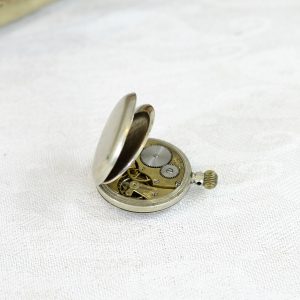 Antikcart Antique Small Western End Pocket Watch Collectible main