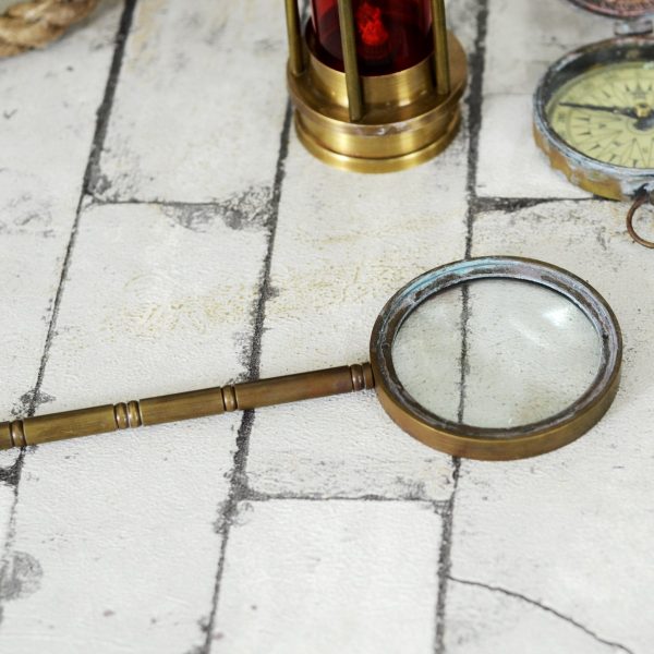Antikcart 10 inches Long Magnifying Lens Table Decor lens TOP VIEW