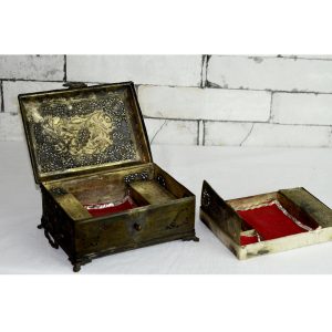 Antikcart Antique Brass Ethnic Pan Box open