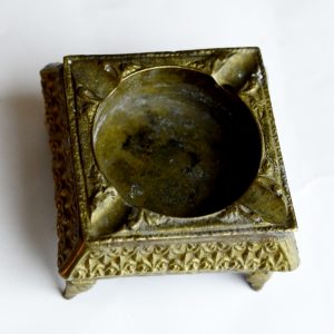 Antikcart Antique Brass Vintage Carved Ash Tray