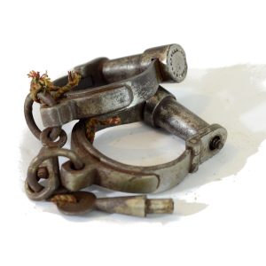 Antikcart Antique Used Iron Prisoner Handcuffs