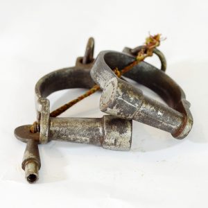Antikcart Antique Used Iron Prisoner Handcuffs