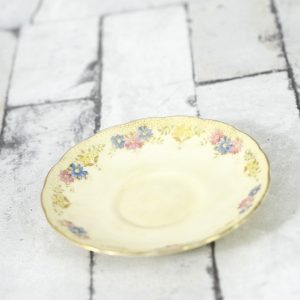 Antikcart Britain Vintage Crockery Set with 18K Gold Lining SAUCER