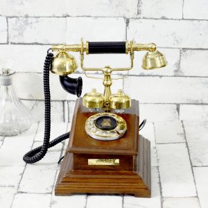 Antikcart Classic Chicago Vintage Round Dial Telephone main pic