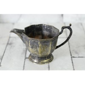 Antikcart Vintage Ethnic Style Brass Antique Oil Dispenser top view