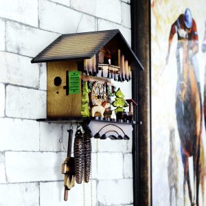 Antikcart 1 day Movement Chalet Style Black Forest Cuckoo Clock side view Antikcart 1 day Movement Chalet Style Black Forest Cuckoo Clock side view
