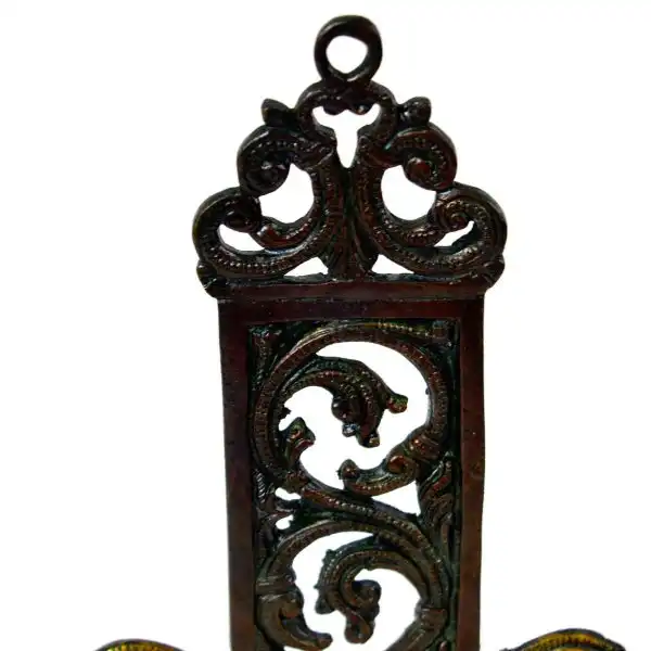 Antikcart Handcarverd Antique Brass Oil Lamp with a pair of Parrots ARTWORK close view