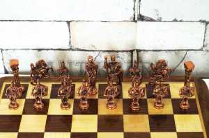 Antikcart Rosewood Chess Board with Real Brass Pieces dark brass pieces set