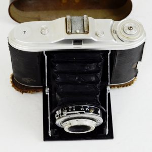 Antikcart Antique Camera - Agfa Isolette with original cover and lens TOP VIEW