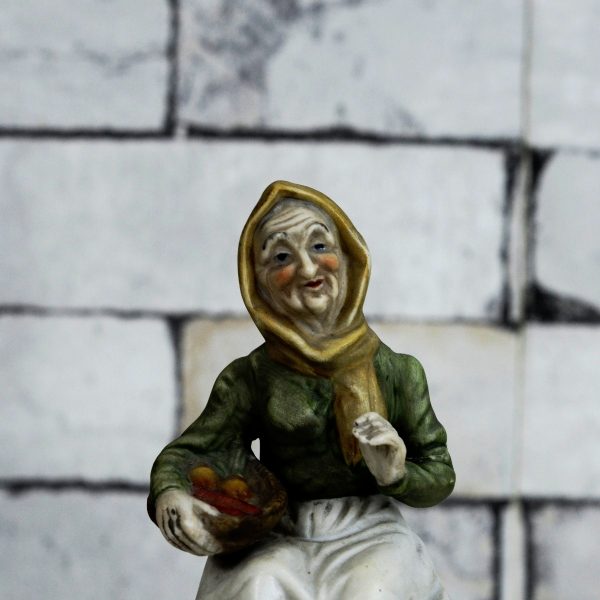 Antikcart Antique Doll Mother Porcelain Statue CLOSE VIEW