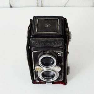 Antikcart Antique Yashica 635 TLR Camera Collectible TOP viewS