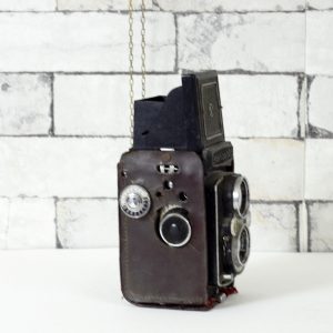 Antikcart Antique Yashica 635 TLR Camera Collectible side view
