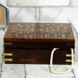 Antikcart Brass Inlay Floral Artwork Sheesham Wood Ornament Box