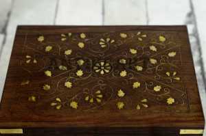 Antikcart Brass Inlay Floral Artwork Sheesham Wood Ornament Box close view