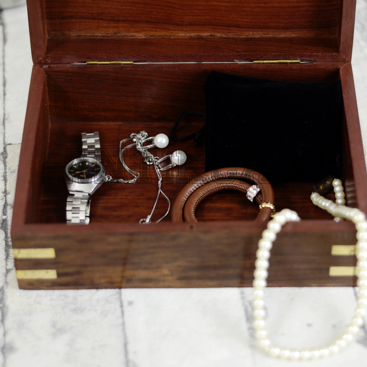 Brass Inlay Sheesham Wood Ornament Box- Medium Size - Antikcart