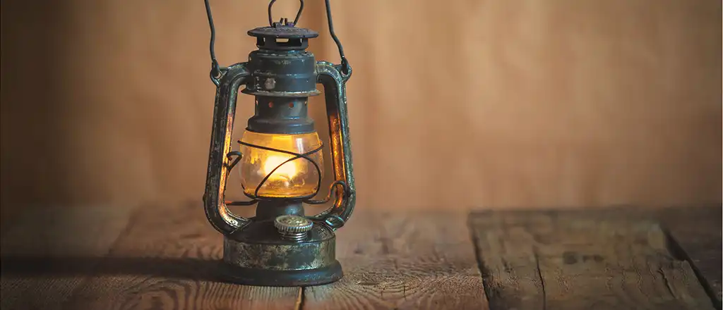 kerosene-lamp-antikcart-wallpaper