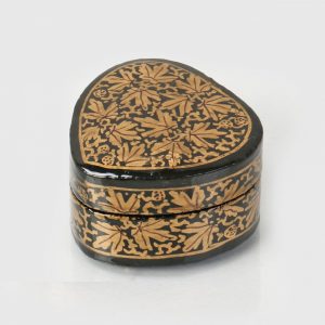 Antikcart Heart Shaped Handmade Paper Mache Ring Box view