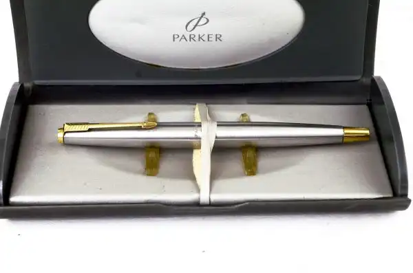 Fountain pen parker 45 flighter fountain pen 10 Karat solid gold nib - Image 6