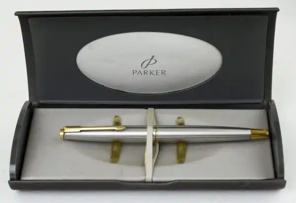 Fountain pen parker 45 flighter fountain pen 10 Karat solid gold nib - Image 8