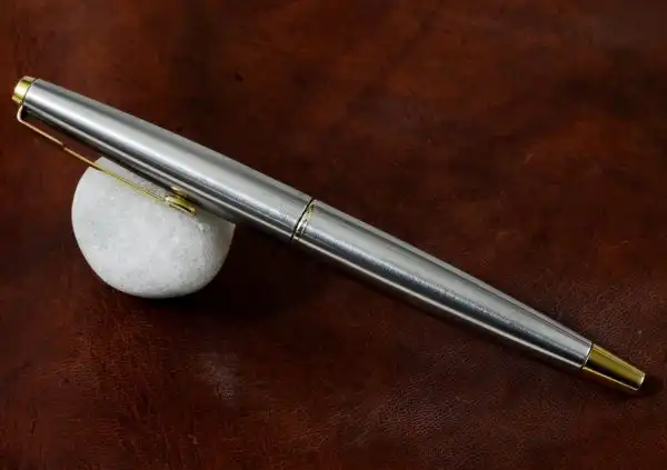 Fountain pen parker 45 flighter fountain pen 14Karat solid gold nib - Image 2