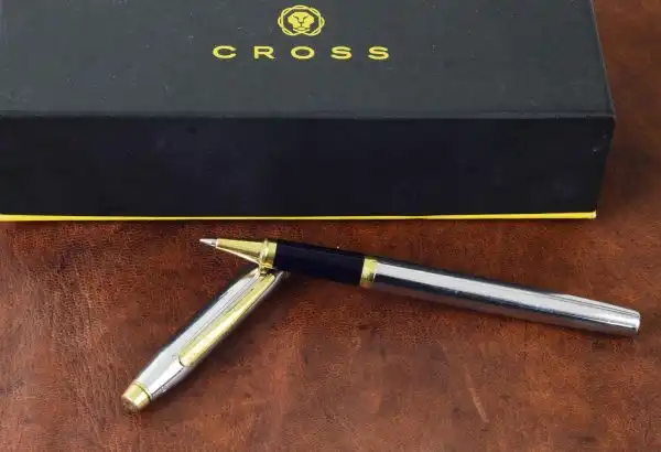 Cross Century II Selectip rollerball pen - 23K gold  trim - Image 5