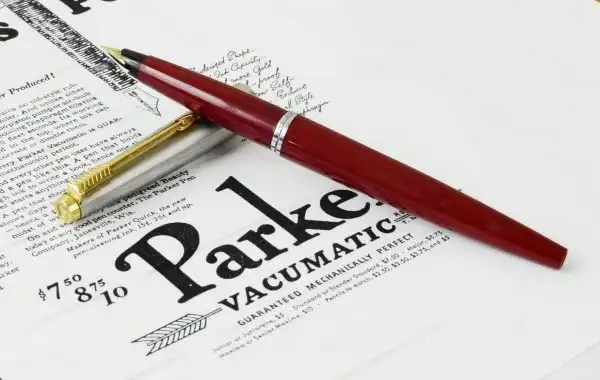 parker 45 vintage fountain pen red barrel  F golden nib - Image 2