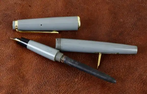 Vintage swan lever filler fountain pen - blue grey Golden M nib - Image 8