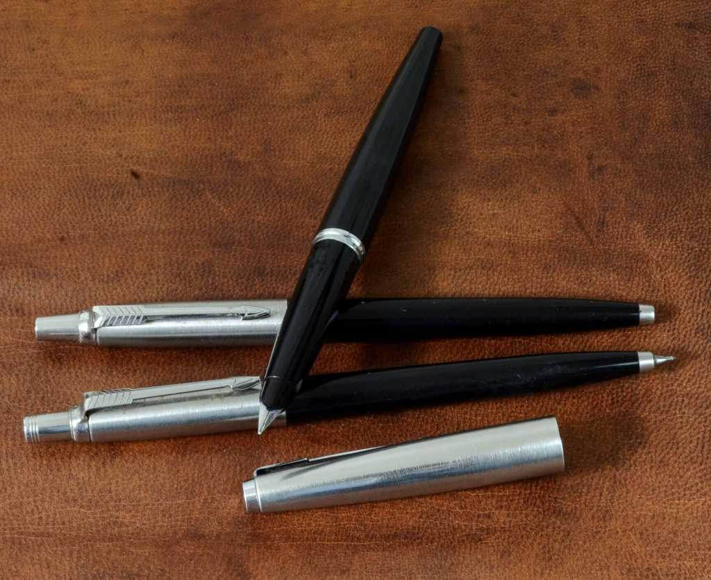 Parker Pen pencil set collection of 45 fountain pen ballpoint and pencil