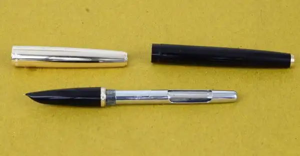 Vintage Wingsung 720 fountain pen - black - Image 3