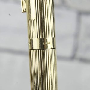 Vintage-Sheaffer-Targa-fountain-pen-23Karat-gold-plated-barrel-14K-gold-B-nib