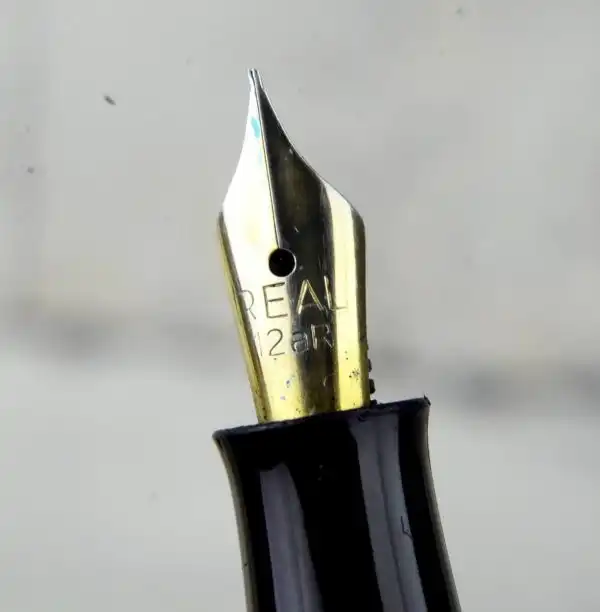 Vintage herlitz piston filler fountain pen with gold coated F nib German made - Image 3