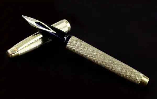Vintage sheaffer imeprial 827 fountain pen 12K gold filled  and 14K gold M nib - Image 6