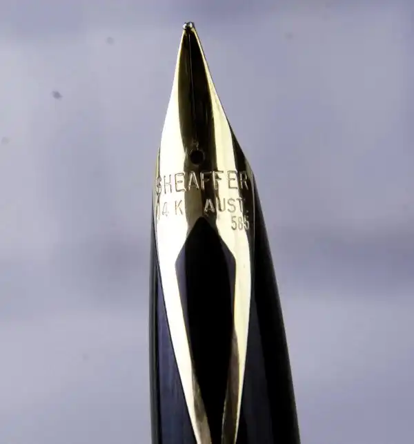 Vintage sheaffer targa fountain pen 1013 23K gold plated  body and 14K gold M nib - Image 2