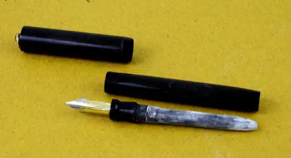 Vintage CRAIG Sheaffer lever filler fountain pen with dualtone F full flex  nib - Image 8