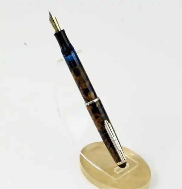 Vintage ERO german piston filler fountain pen with semi flex Fine nib - Image 4