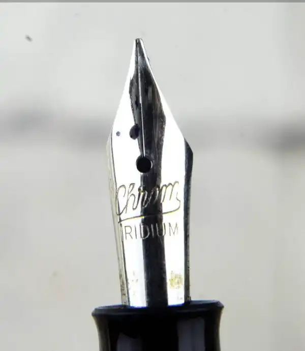 German piston filler fountain pen with iridium semi flex nib - Image 4