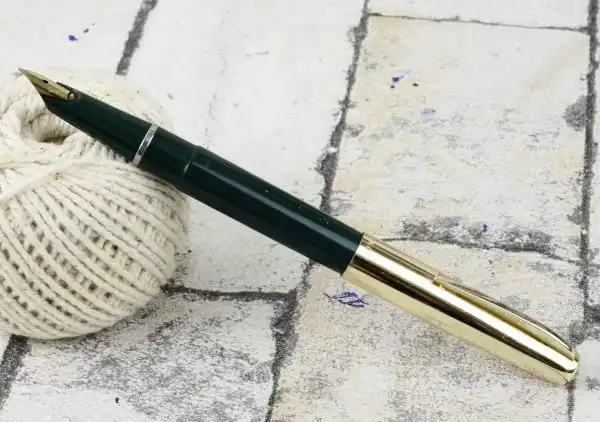 Pilot Vintage super 57  fountain pen -  gold plated F nib - Image 6