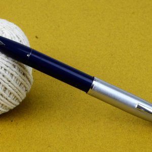 vintage-sheaffer-imperial-444-fountain-pen-black-barrel-inlaid-F-nib-australia-made