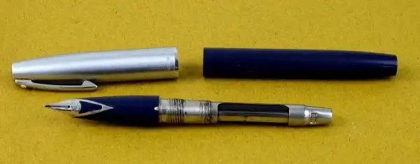 Sheaffer Vintage imperial 440 blue barrel fountain pen - inlaid F nib - Image 3