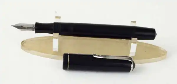 vintage golden platignum lever filler fountain pen with steel M Nib - Image 3