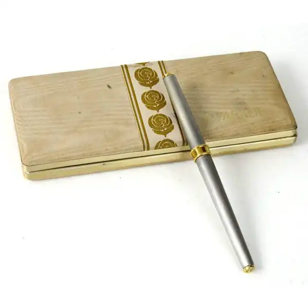 Ms parker lady pen