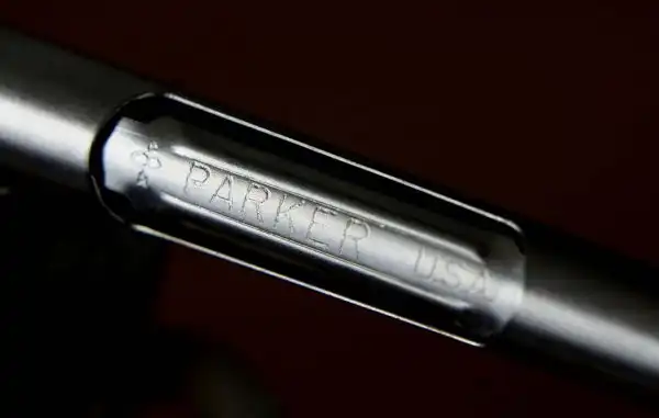 Vintage  Ms.Parker  Lady  floating pen by emilio pucci with 180 M nib - Image 8