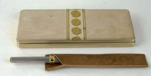Vintage  Ms.Parker  Lady  floating pen by emilio pucci with 180 M nib - Image 7